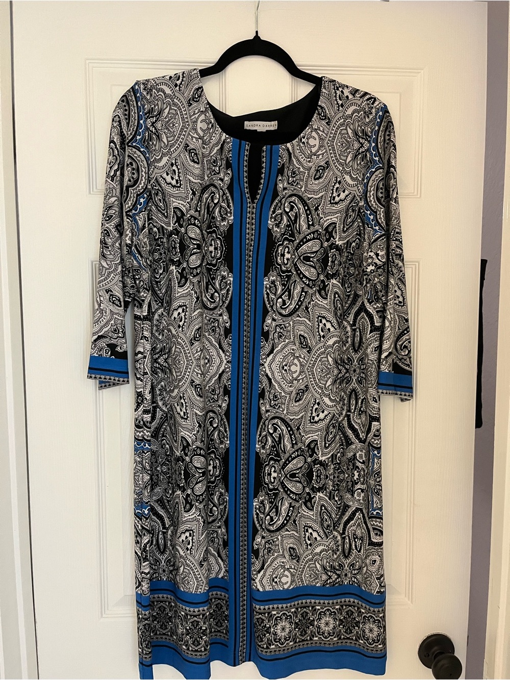 Karen Kane Black, White and Blue Paisley-Print 3/4 Sleeve Tunic Dress
